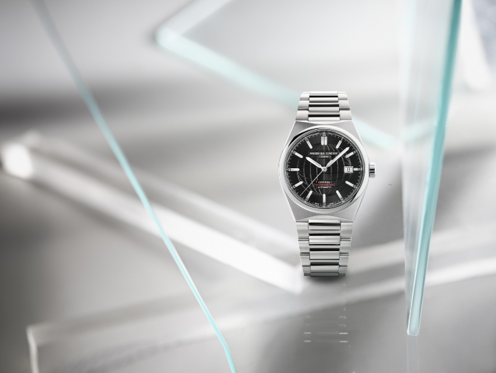 Obrazek FREDERIQUE CONSTANT Highlife Automatic COSC