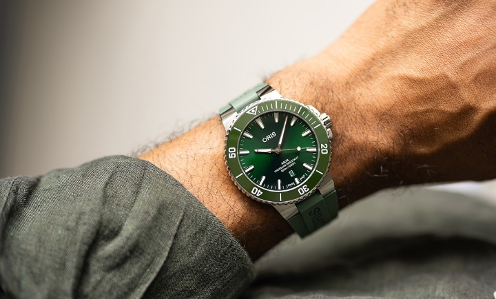 Obrazek Oris Aquis Date