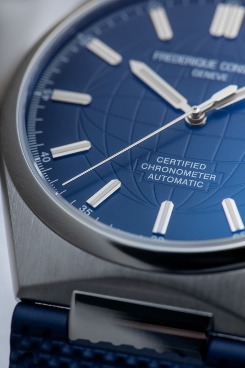 Obrazek Frederique Constant Highlife Automatic COSC