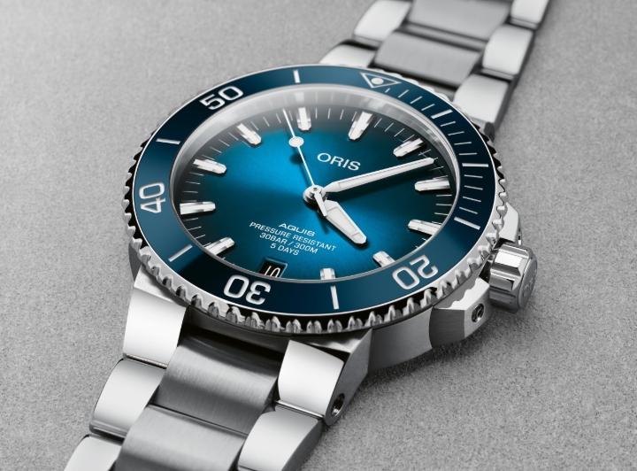 Obrazek Oris Aquis Date Calibre 400