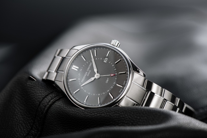 Obrazek Frederique Constant Classics Quartz GMT