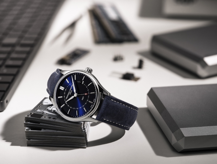 Obrazek Frederique Constant Classics Quartz GMT