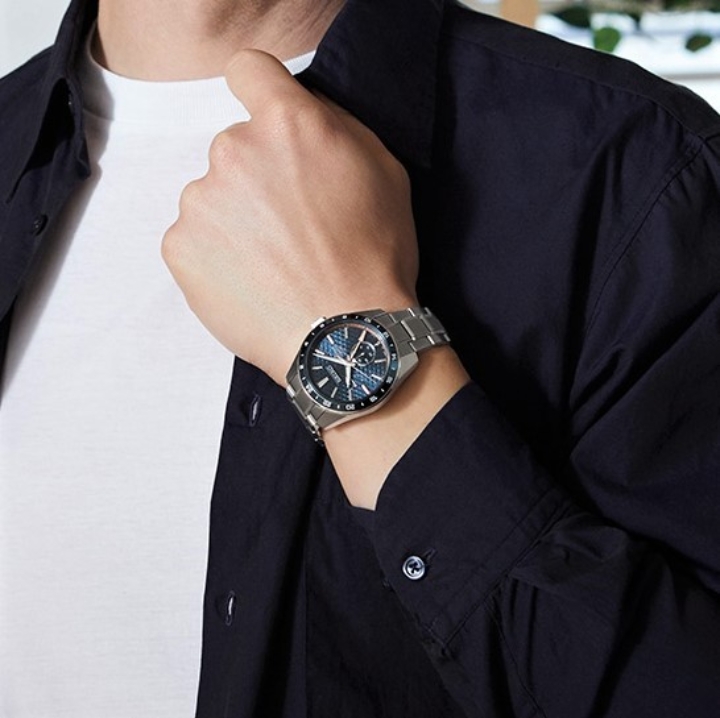 Obrazek Seiko Presage Sharp Edged Series GMT