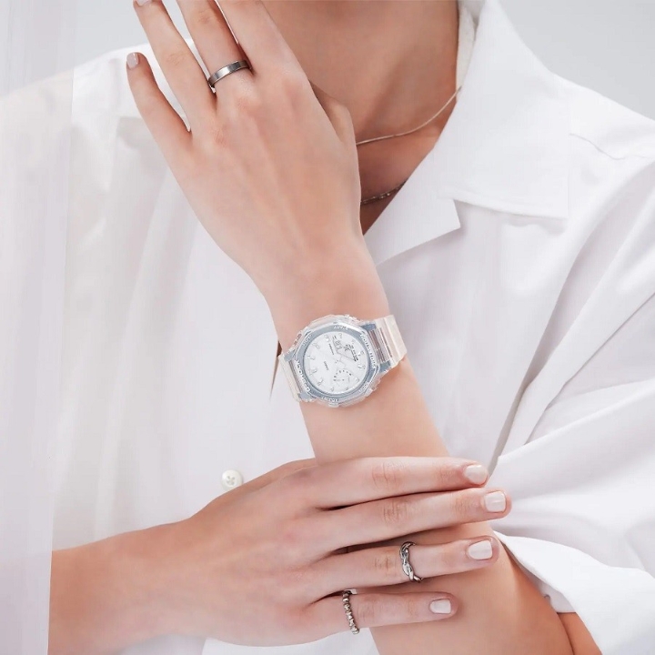 Obrazek Casio G-Shock Mini Skeleton x Metallic Dial