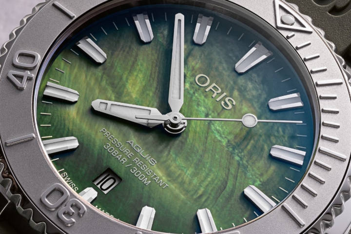 Obrazek Oris Aquis Date New York Harbor Limited Edition