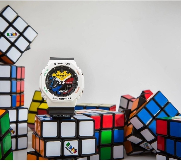 Obrazek Casio G-Shock Carbon Core Guard Rubik´s Cube Tie Up Limited Edition