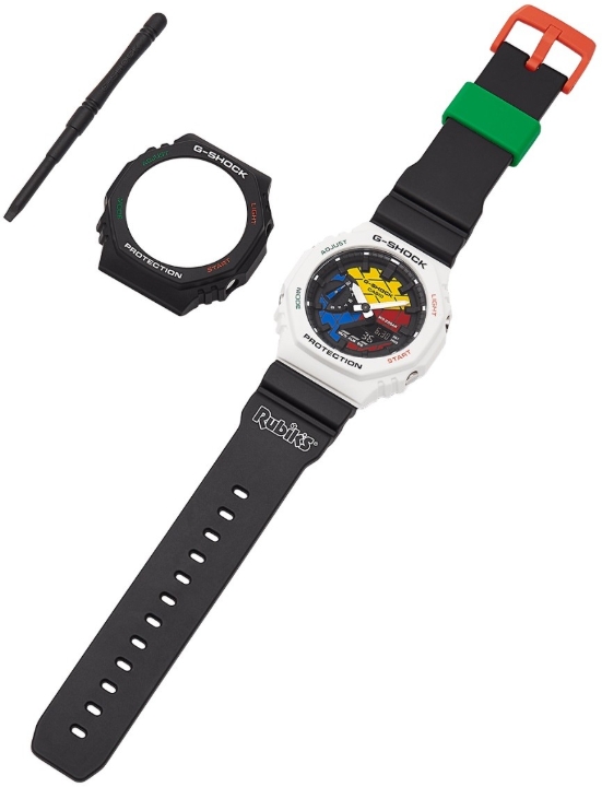 Obrazek Casio G-Shock Carbon Core Guard Rubik´s Cube Tie Up Limited Edition