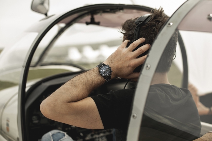 Obrazek Junghans Meister Pilot Automatic Navy Blue