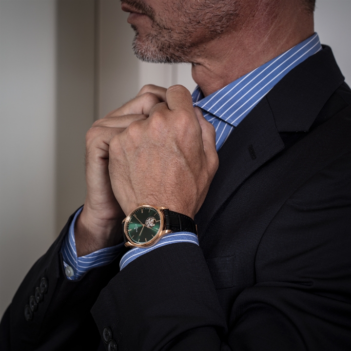 Obrazek Perrelet Weekend Open Heart