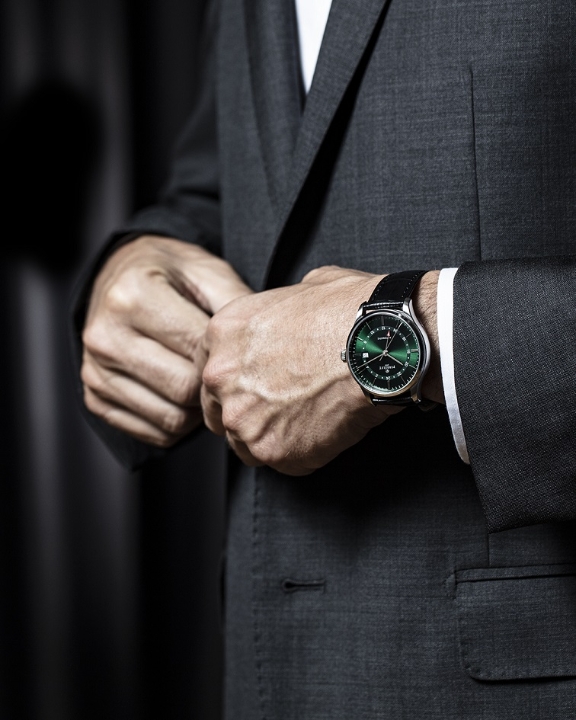 Obrazek Perrelet Weekend GMT