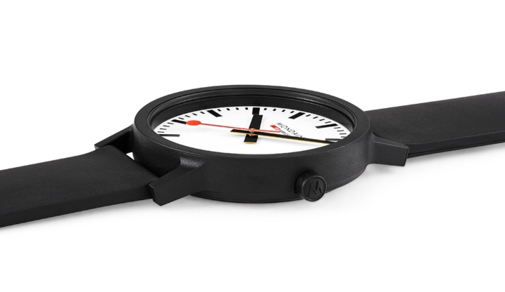 Obrazek MONDAINE Essence