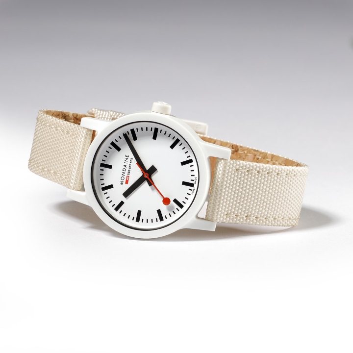 Obrazek MONDAINE Essence