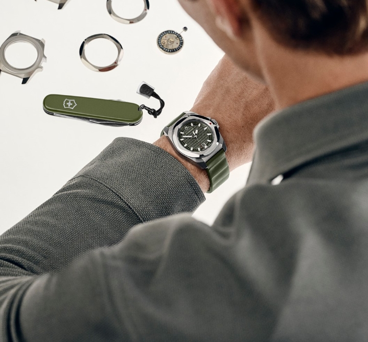 Obrazek Victorinox I.N.O.X. Automatic + scyzoryk