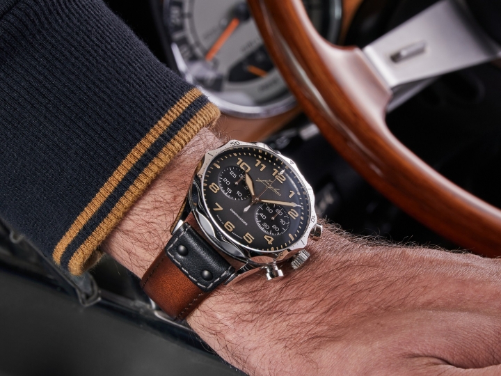 Obrazek Junghans Meister Pilot Chronoscope