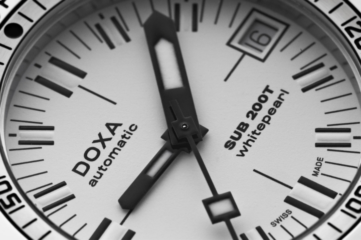 Obrazek DOXA Doxa SUB 200T Whitepearl