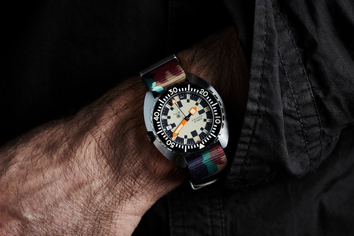 Obrazek DOXA Doxa Army