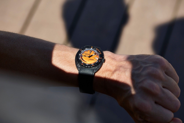 Obrazek DOXA Doxa SUB 300 Carbon Professional