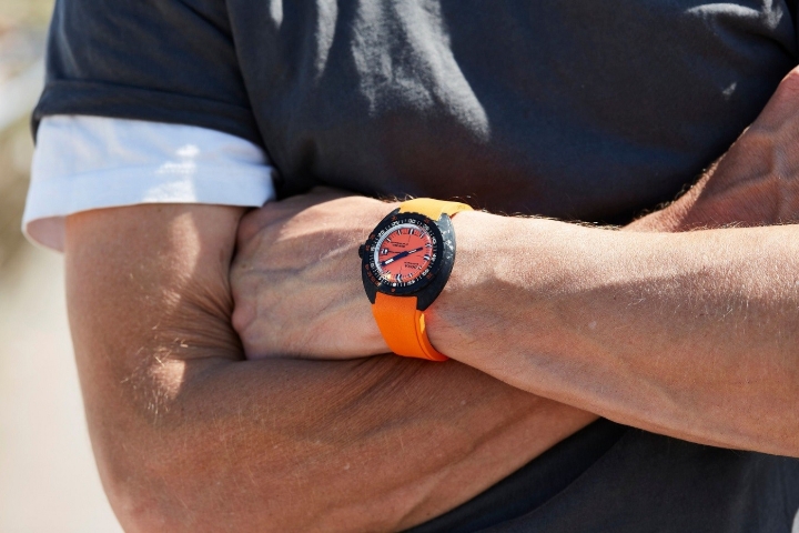 Obrazek DOXA Doxa SUB 300 Carbon Professional