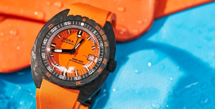 Obrazek DOXA Doxa SUB 300 Carbon Professional