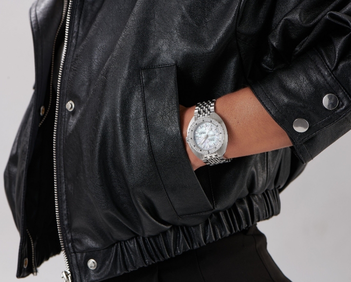 Obrazek DOXA Doxa SUB 200T Diamonds Whitepearl