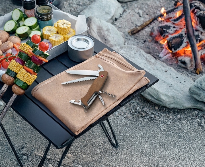 Obrazek Scyzoryk Victorinox Ranger 55 Wood, 130mm, Orzech