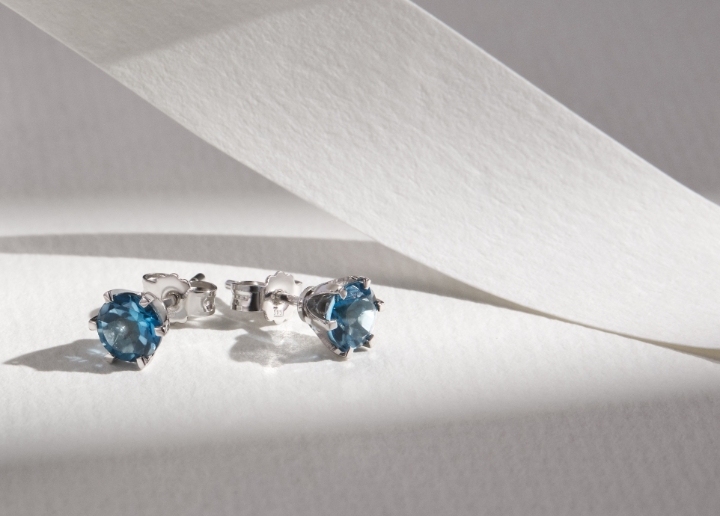 Obrazek Kolczyki LOEE Palette z białego złota z topazami