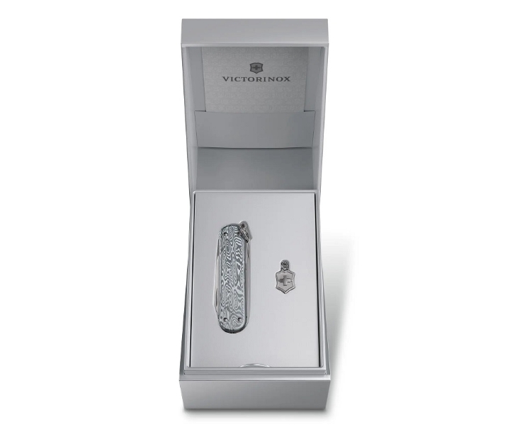 Obrazek Scyzoryk Victorinox Classic SD Brilliant Damast