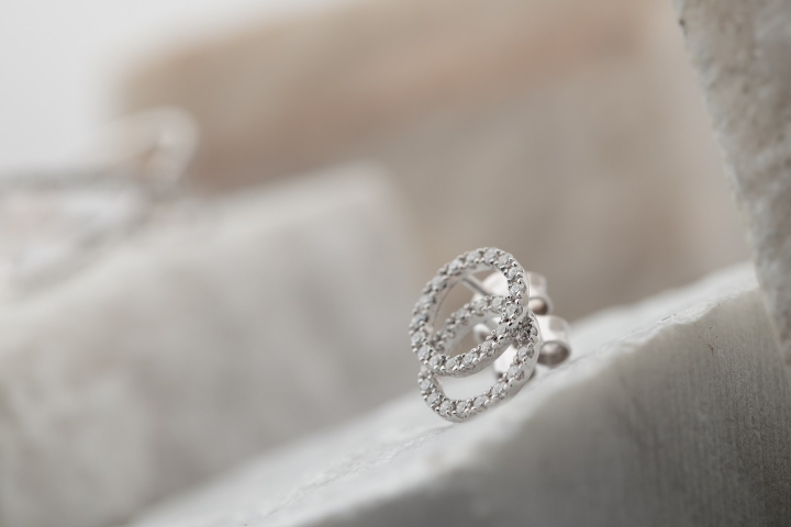 Obrazek Kolczyki LOEE Pure z białego złota z diamentami