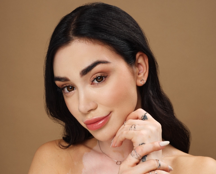 Obrazek Naszyjnik LOEE Essence z białego złota