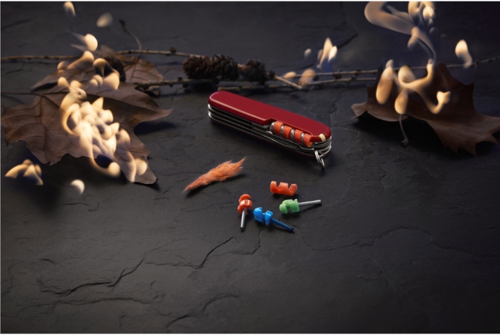 Obrazek Kompaktowy zestaw do rozpalania ognia w terenie Victorinox FireAnt