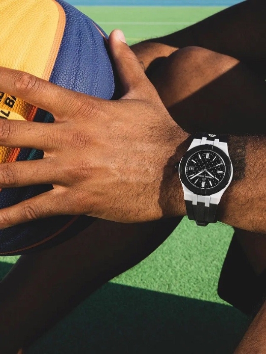 Obrazek Maurice Lacroix Maurice Lacroix Aikon #tide Special Edition FIBA 3X3