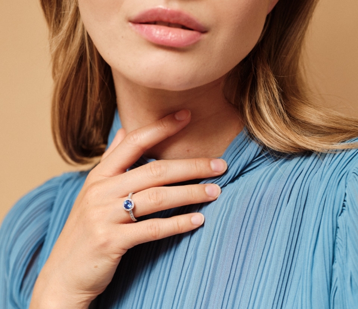 Obrazek Pierścionek LOEE Palette Diamonds z białego złota z diamentami i tanzanitem