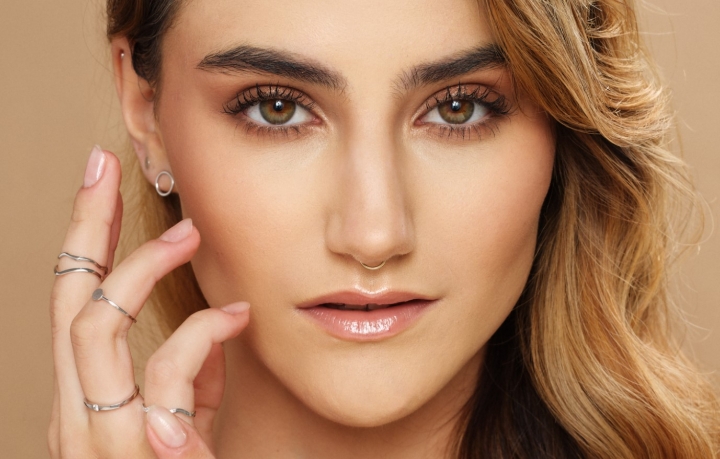 Obrazek Pierścionek LOEE Essence z białego złota