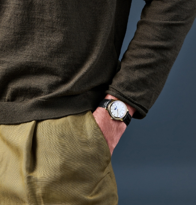 Obrazek Frederique Constant Classics Moneta Moonphase