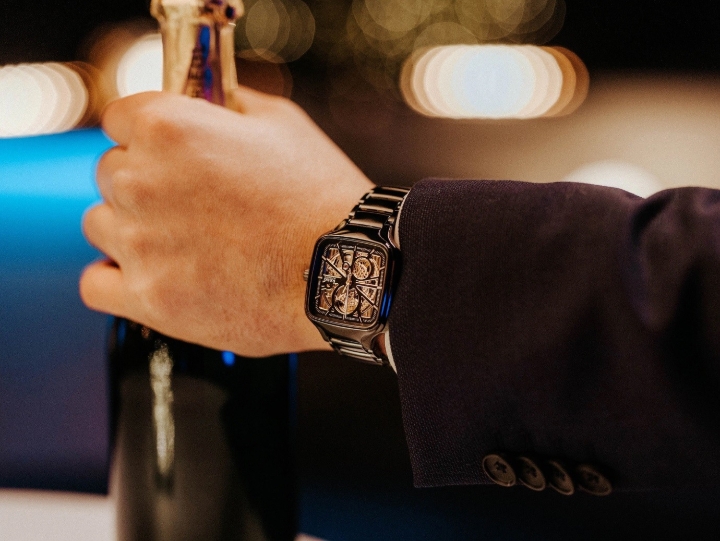 Obrazek Rado True Square Automatic Open Heart