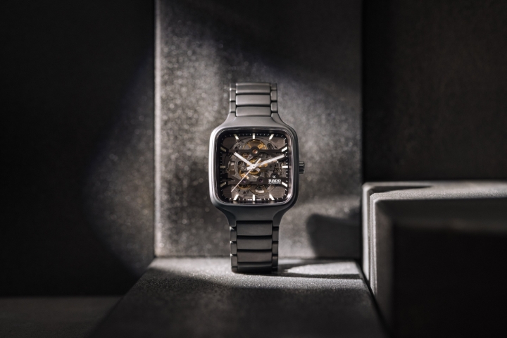 Obrazek RADO Rado True Square Automatic Skeleton