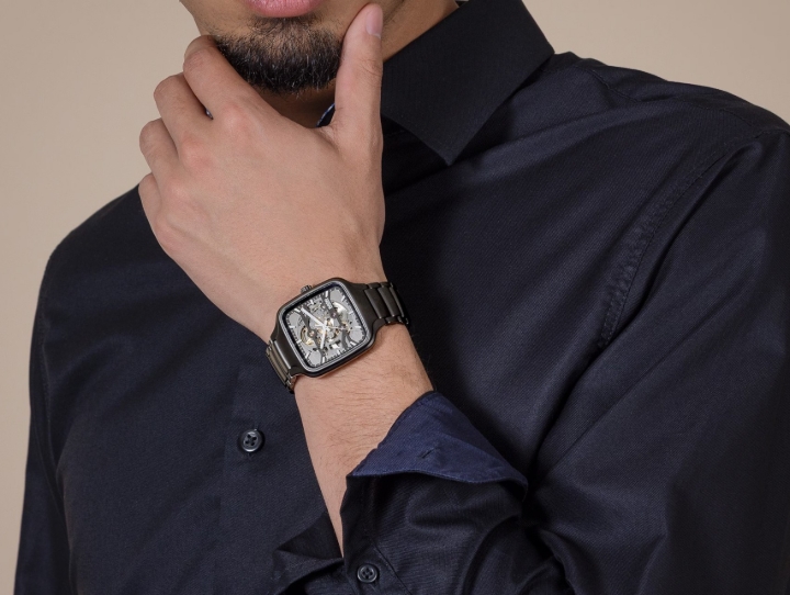 Obrazek RADO Rado True Square Automatic Skeleton