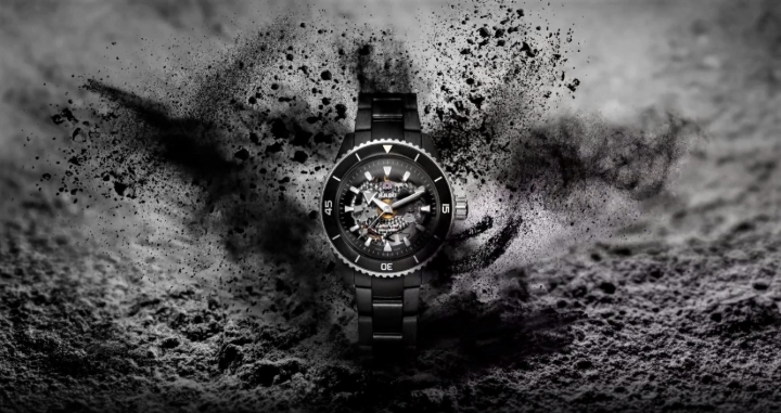 Obrazek Rado Captain Cook High-Tech Ceramic