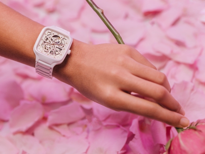 Obrazek RADO Rado True Square Automatic Open Heart