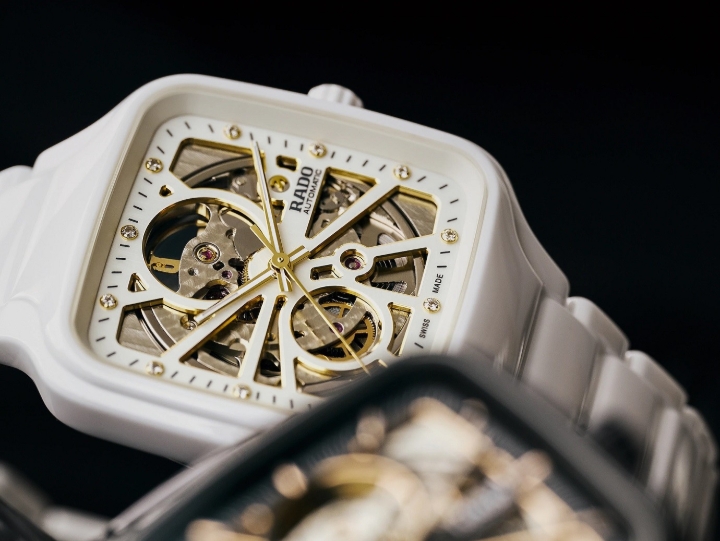 Obrazek RADO Rado True Square Automatic Open Heart