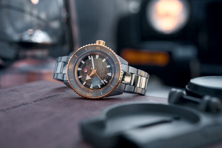 Obrazek RADO Rado Captain Cook High-Tech Ceramic Skeleton