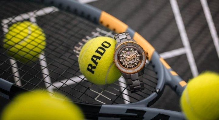 Obrazek RADO Rado Captain Cook High-Tech Ceramic Skeleton