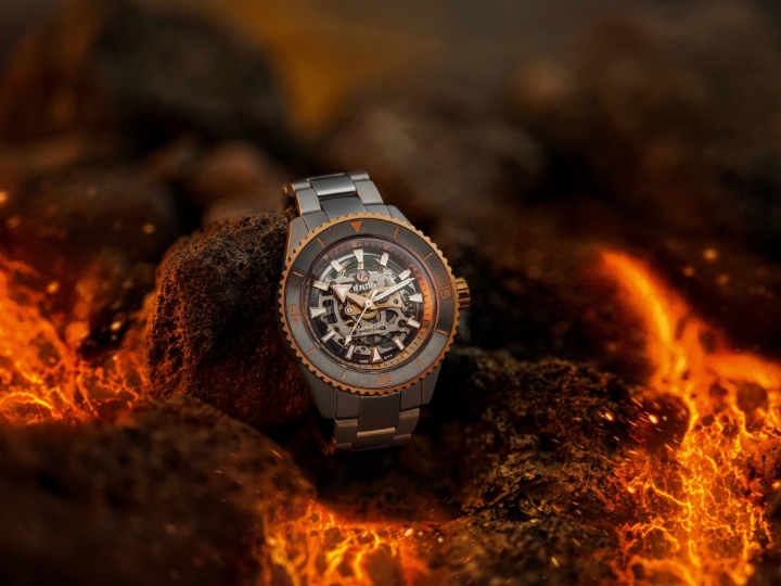 Obrazek RADO Rado Captain Cook High-Tech Ceramic Skeleton