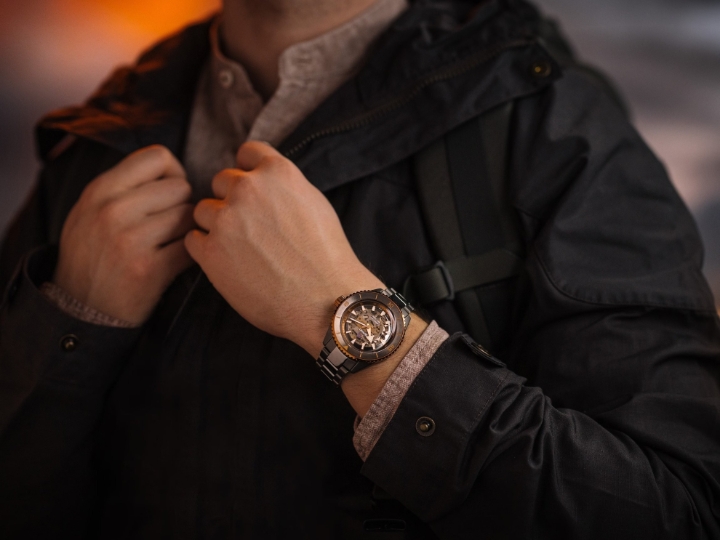 Obrazek RADO Rado Captain Cook High-Tech Ceramic Skeleton