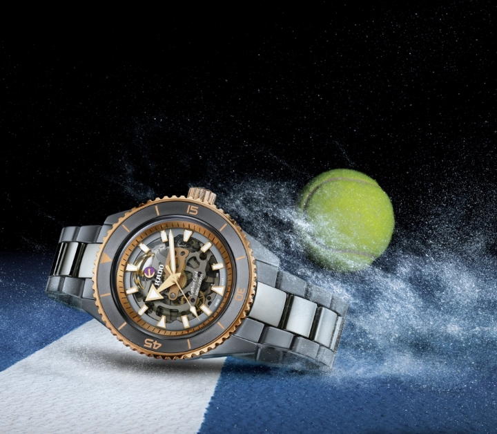 Obrazek RADO Rado Captain Cook High-Tech Ceramic Skeleton