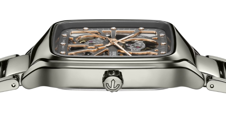 Obrazek RADO Rado True Square Automatic Open Heart