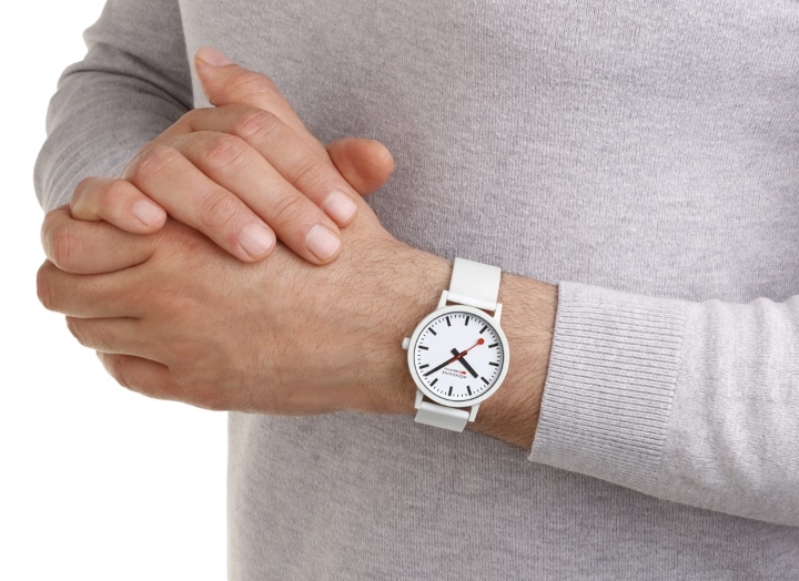 Obrazek MONDAINE essence WHITE