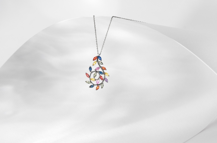 Obrazek Wisiorek LOEE Gaia z białego złota i szafirami