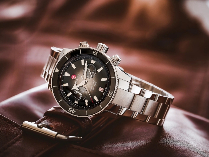 Obrazek RADO Rado Captain Cook Automatic Chronograph