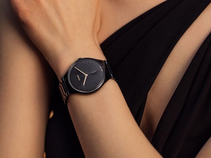 Obrazek RADO Rado True Thinline x Great Gardens of the World Chapter 8